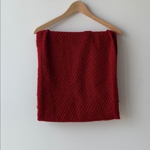Bright red scarf 🧣